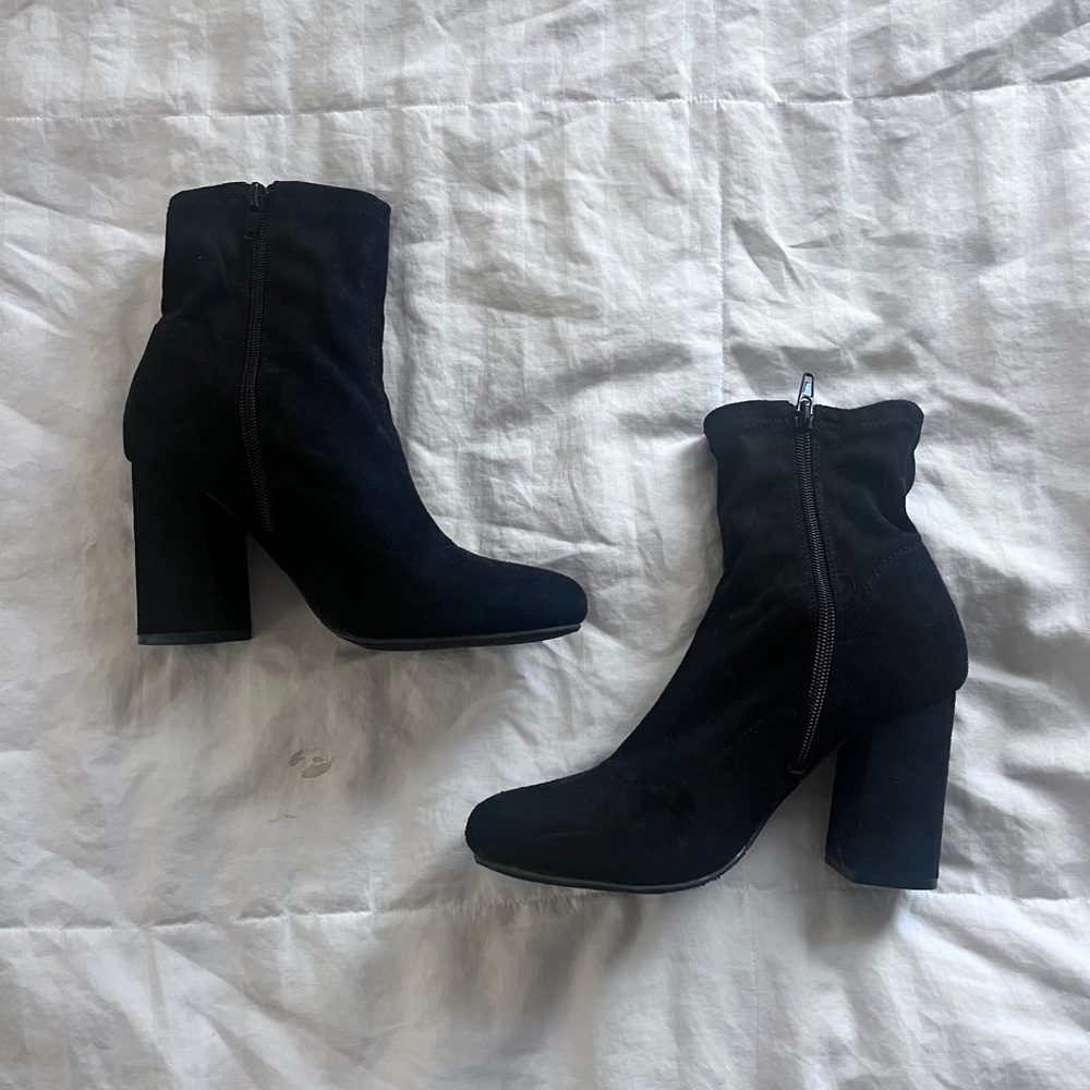 MIA boot heels